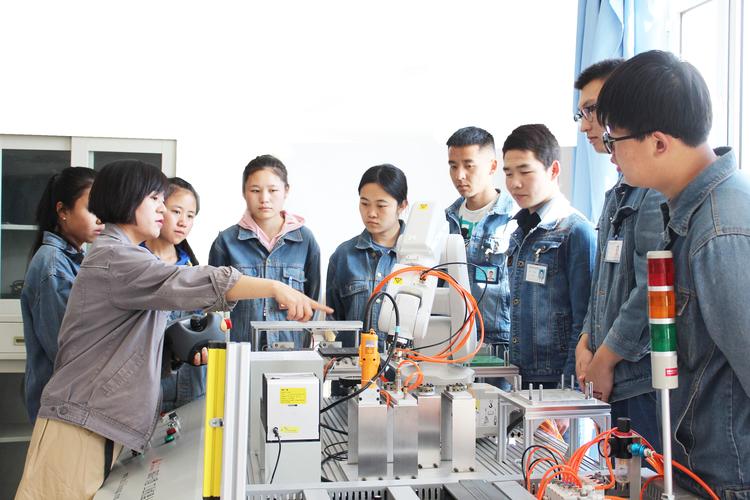 高级技工证查询入口