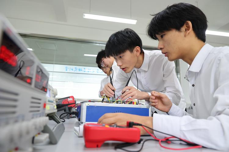 职业培训学校、技校、职高、高职有什么区别 职业培训学校、技校、职高、高职有什么区别