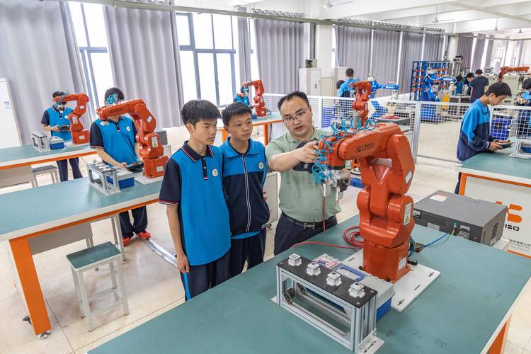 高级技工证查询入口